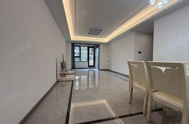 吾悦首府3室2厅2卫113㎡南北129万