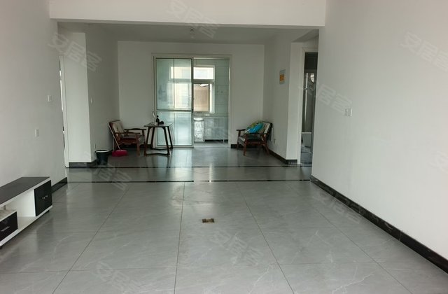 星河名都3室2厅132㎡58万二手房图片