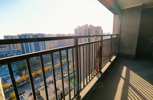 建业十八城(六期)3室2厅133㎡92万二手房图片