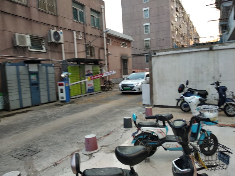 梅花路169弄小区 