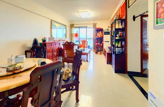 理想蓝堡国际花园3室2厅97.77㎡580万二手房图片