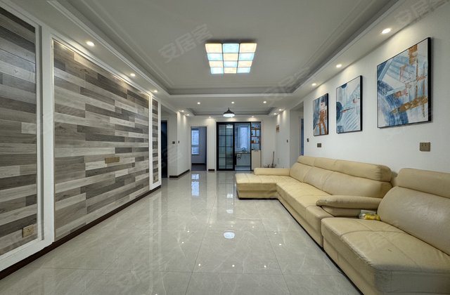 鑫汇颐景苑3室2厅125㎡53万二手房图片