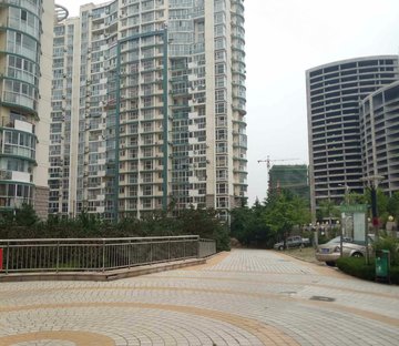 海丽花园 南北通透 大套三 楼层好视野开阔