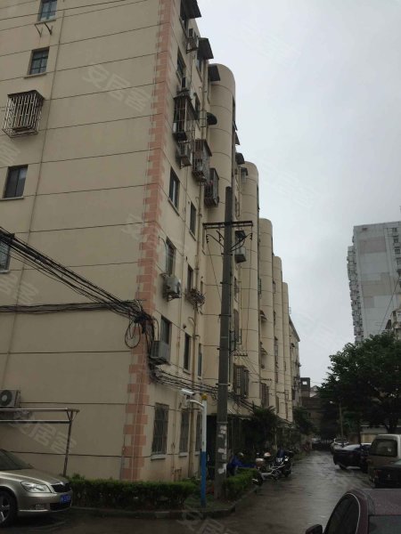 浦三路635弄小区