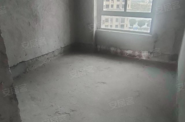 龙润湾美3室2厅108㎡77万二手房图片