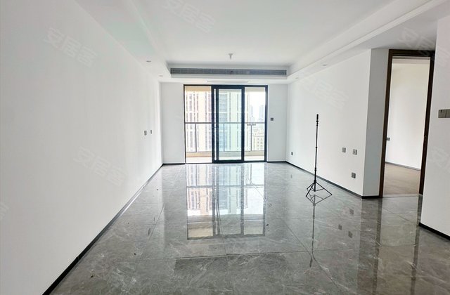 万科翡翠东方3室2厅119㎡244万二手房图片