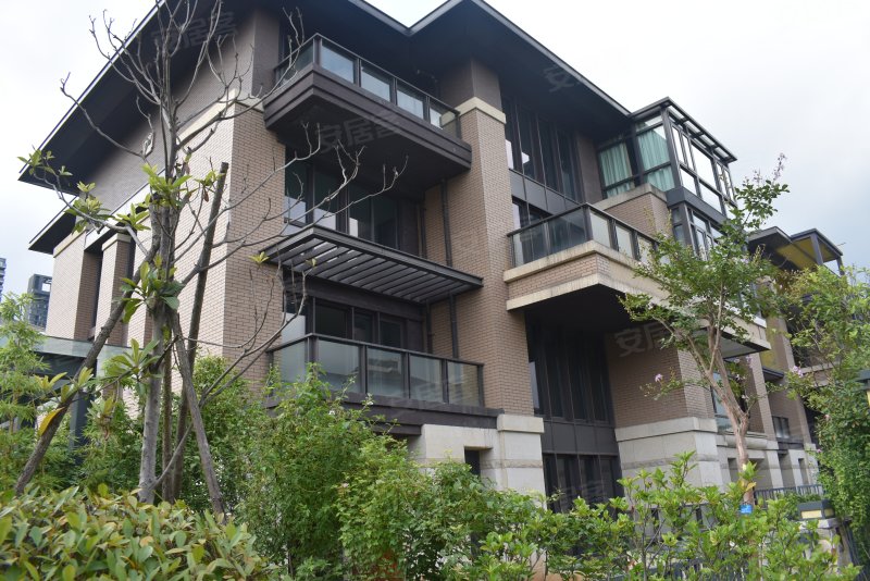 纯水岸东湖(三期别墅)