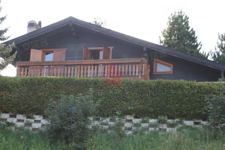 瑞士约¥629万Fully renovated cottage with a view and large gard二手房其他图片