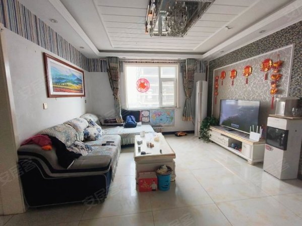 春风小区南侧万聚凯旋城精装带全套首付12个随时看急售