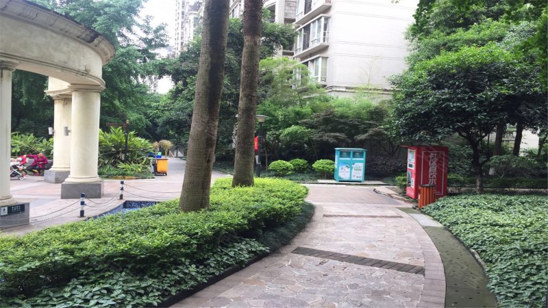 保利香槟花园(a区)