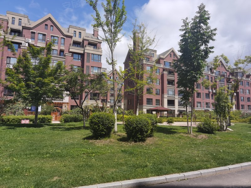 保利罗兰香谷一期