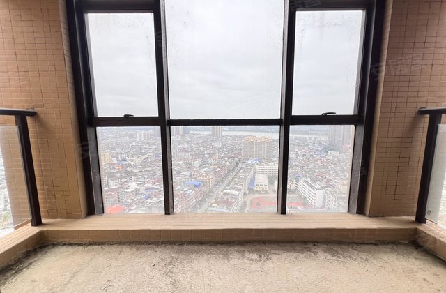 大将国际公馆4室2厅111㎡47.5万二手房图片