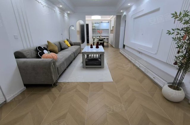 天曌运达商业广场3室2厅90㎡42.8万二手房图片