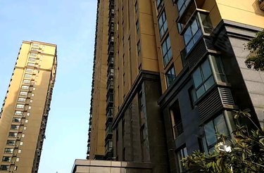 港龙华侨城内部,周边环境视频,盐城港龙华侨城楼栋外景视频,小区路况