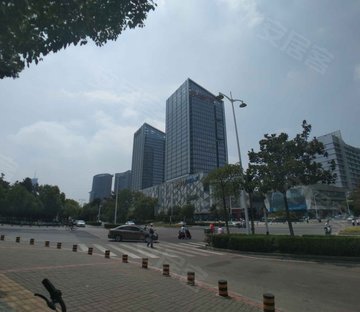 天鹅湖万达广场