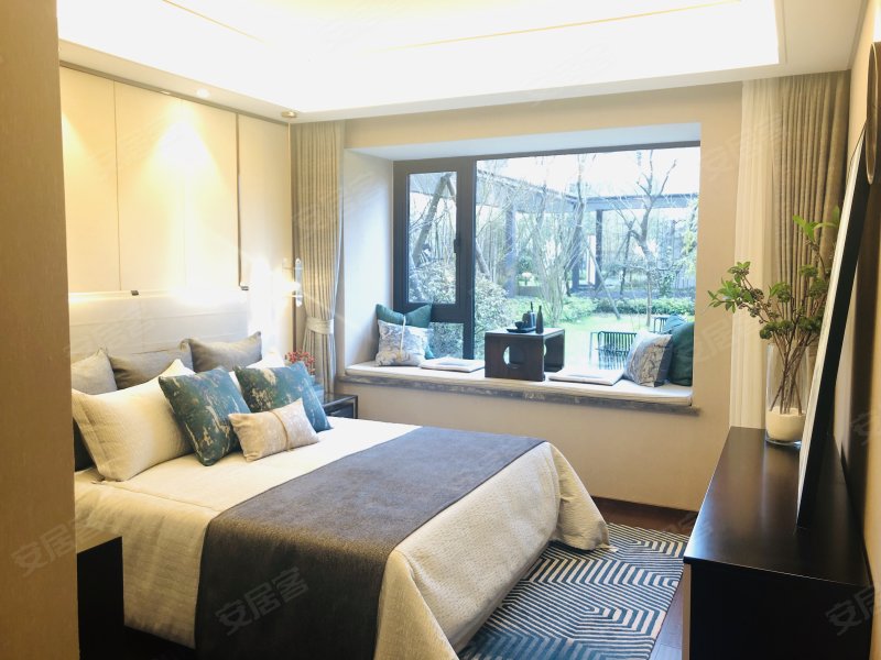 江南一品(上虞别墅)5室2厅4卫175㎡南北268万