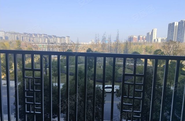 省耕山水4室2厅133.4㎡90万二手房图片