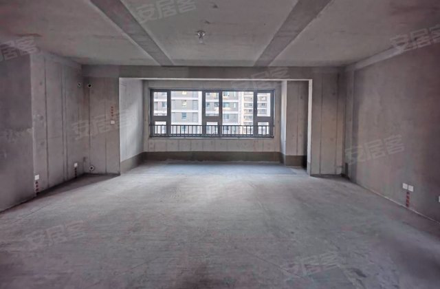 中天时代锦宸3室2厅134㎡107万二手房图片