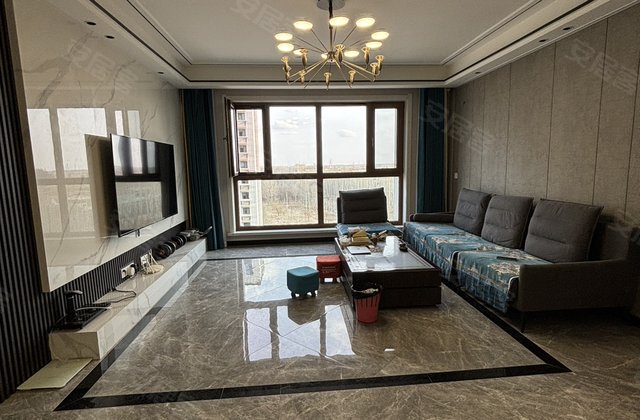 山河墅8号3室2厅125㎡83万二手房图片