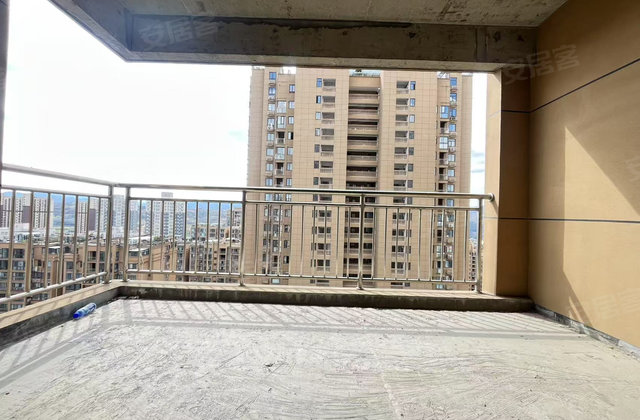 康泰园4室2厅148㎡63万二手房图片