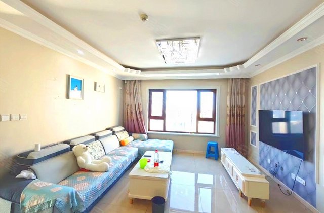 首地首城3室2厅136.84㎡88.8万二手房图片