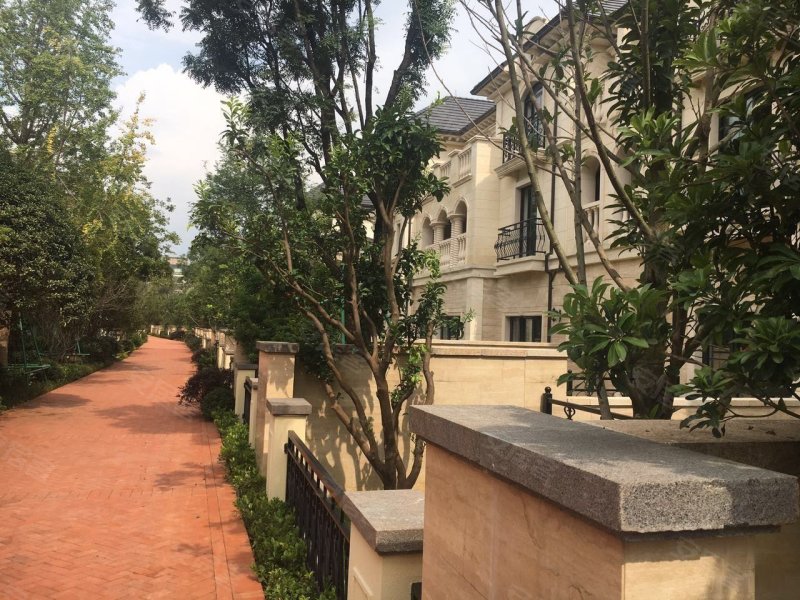 公园1903蒙塔溪(别墅),前卫西路-昆明公园1903蒙塔溪(别墅)二手房