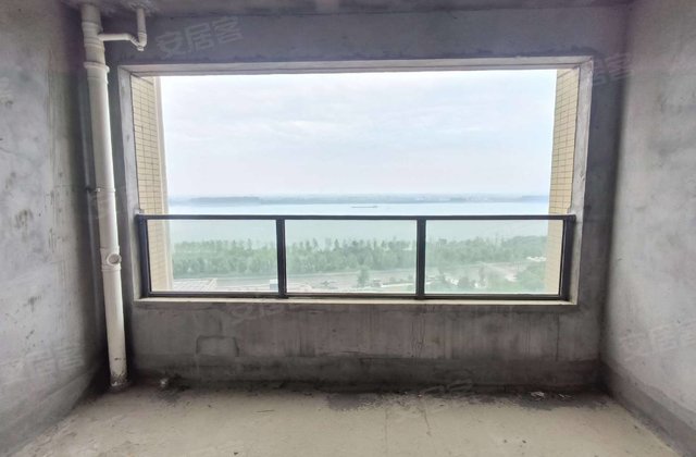 丹阳馨居一期4室2厅125㎡52.8万二手房图片