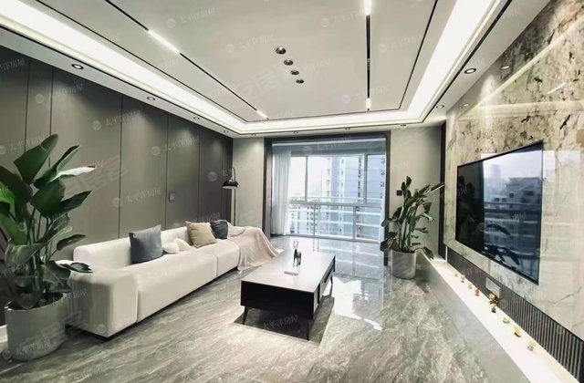 两梯两户送产权车位，老静安苏州河景观房，中央空调地暖，近铁