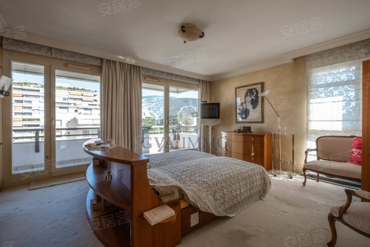 瑞士日内瓦州日内瓦约¥2986万令人惊叹的 8.5 间客房高层公寓，位于弗洛里桑中心二手房公寓图片