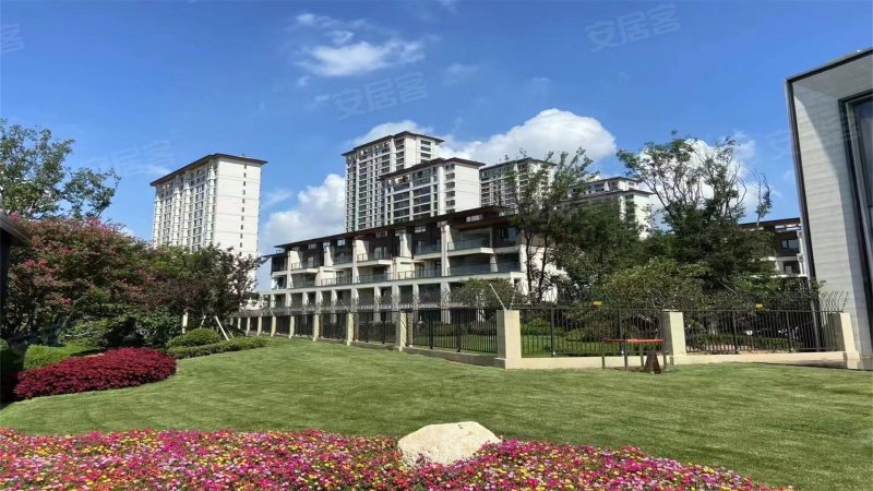 青特地铁花屿城