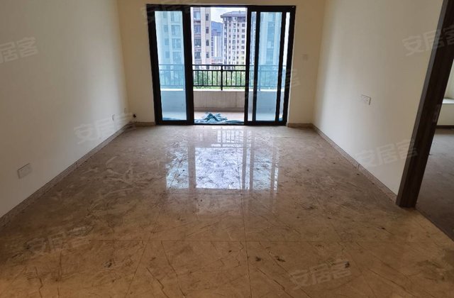 碧桂园翡翠郡3室2厅118㎡70万二手房图片