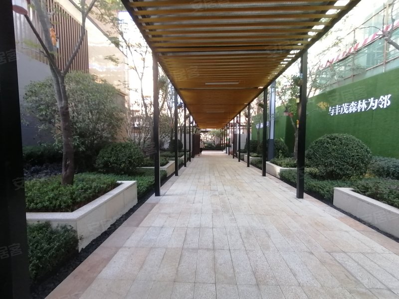 海伦堡大城小院