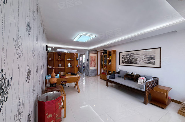 宝地东湖湾B区3室2厅137㎡82万二手房图片