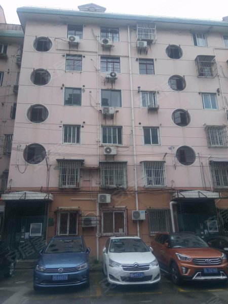 同济路1111弄小区 