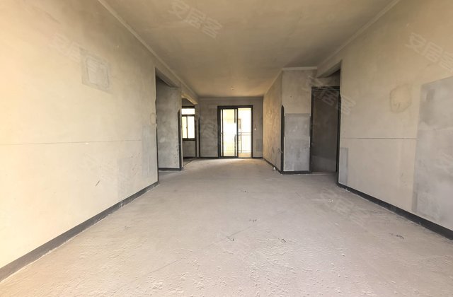 彰泰滨江学府4室2厅121.05㎡63万二手房图片