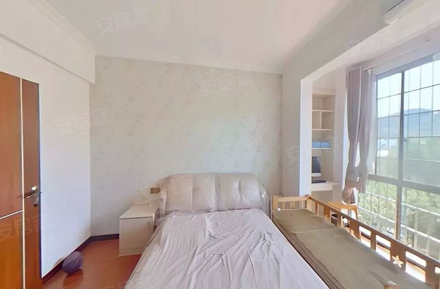 大通和苑4室2厅143.09㎡53万二手房图片