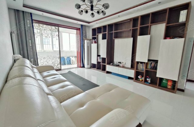 宝石山庄3室2厅138㎡39.9万二手房图片