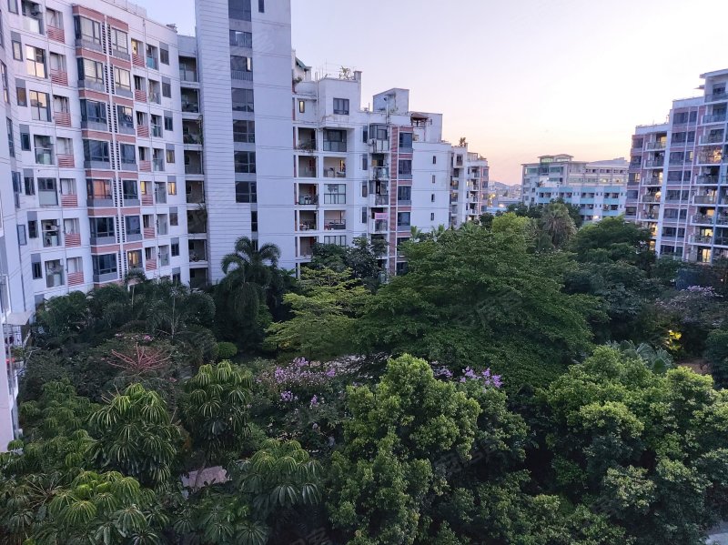 蓝钻风景花园,锦龙二路9号