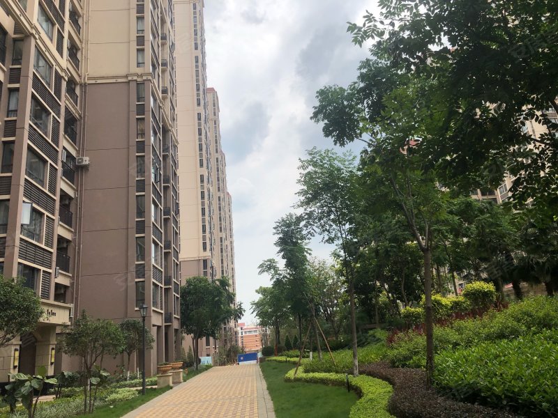 五象澜庭府臻苑,玉洞大道,近新平路-南宁五象澜庭府臻苑二手房,租房