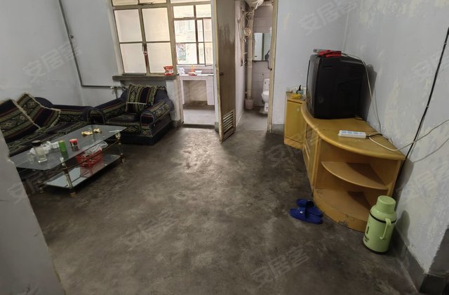 天光厂家属楼2室1厅70㎡65万二手房图片