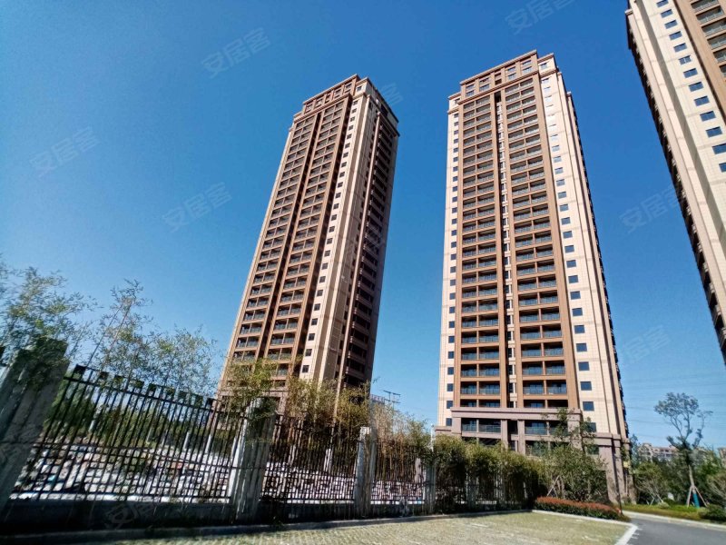 罗西住宅区一组团