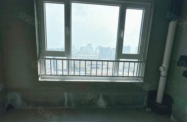 信泰泰宏国际3室2厅123㎡118万二手房图片