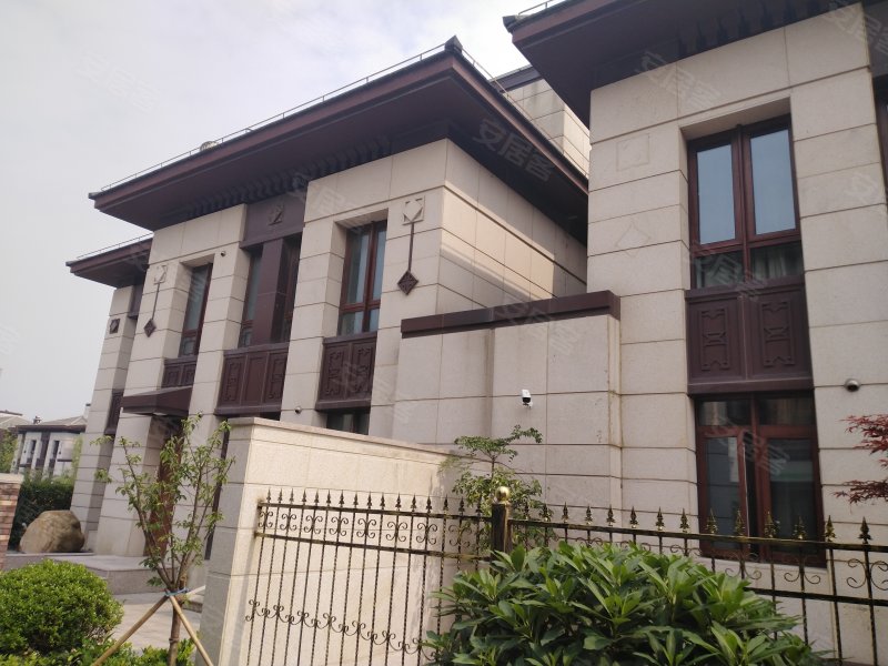 中信泰富朱家角新城鸿玺郡(999弄)