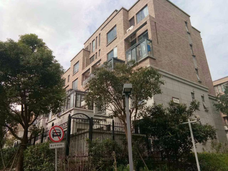 滴水湖馨苑(公寓住宅) 