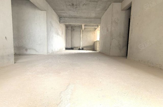 广恒中央城5室2厅155.12㎡54.5万二手房图片