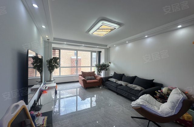 碧水家园(鄂温克族自治旗)3室2厅134.5㎡72万二手房图片