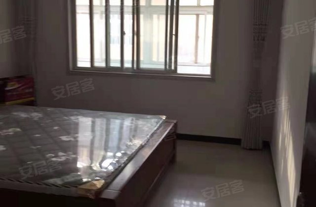 馨苑小区3室2厅126.7㎡50万二手房图片