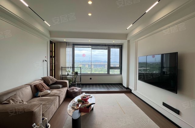 时代天悦3室2厅143㎡179万二手房图片