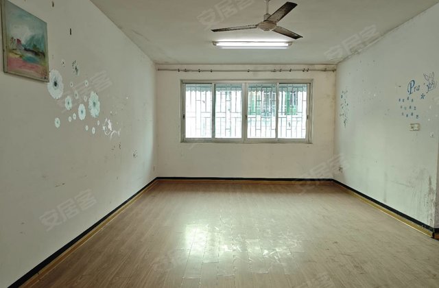 达尔曼花园3室2厅116.45㎡38万二手房图片