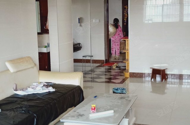 金湖上海花园(南区)4室2厅126.02㎡79万二手房图片